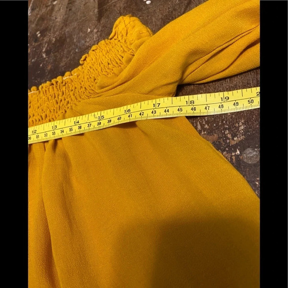 NWT Free People Top Off Shoulder Mustard - Picture 8 of 8